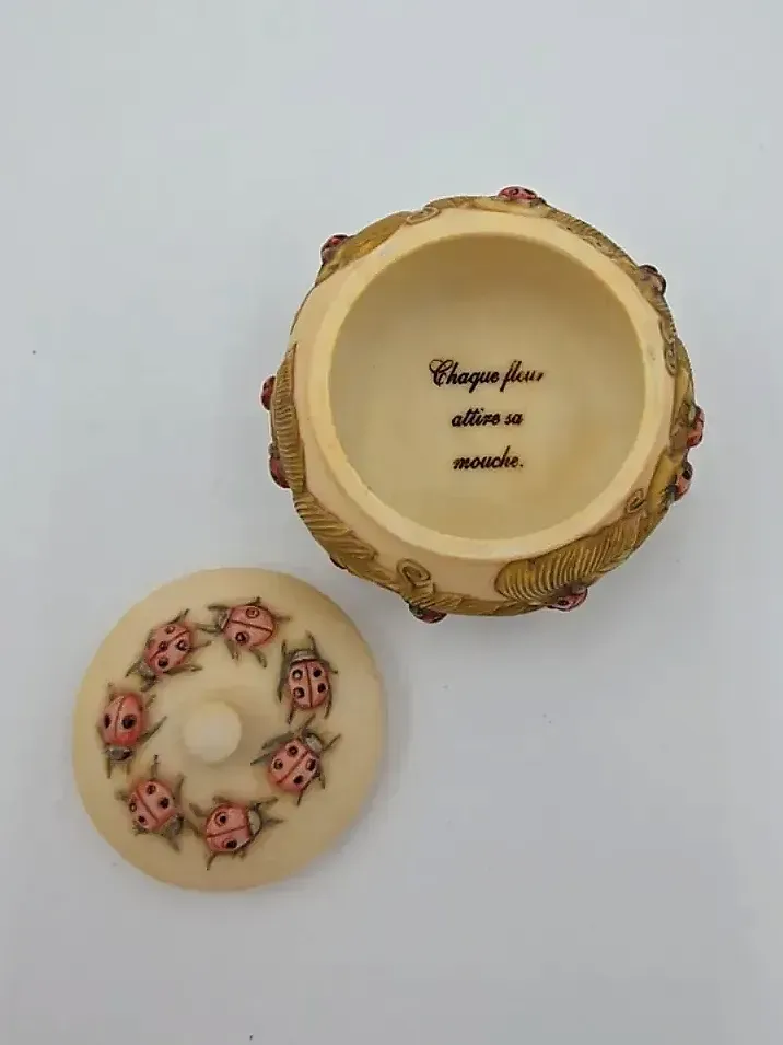 Jardinia Harmony Kingdom "Fly Away Home" Ladybug Trinket Box (With Original Box)