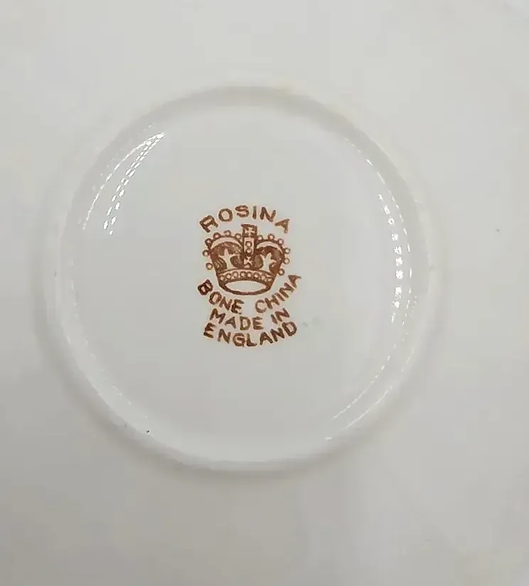 Vintage Rosina Bone China England Floral Scalloped Tea Cup & Saucer Gold Trim