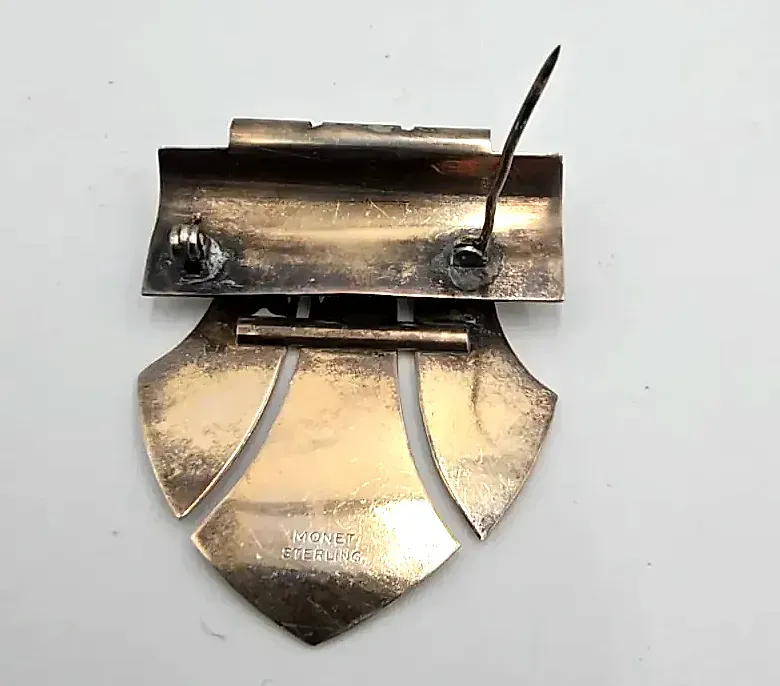 Vintage 1940s Signed Monet Sterling Silver Articulated Geometric Brooch — detail