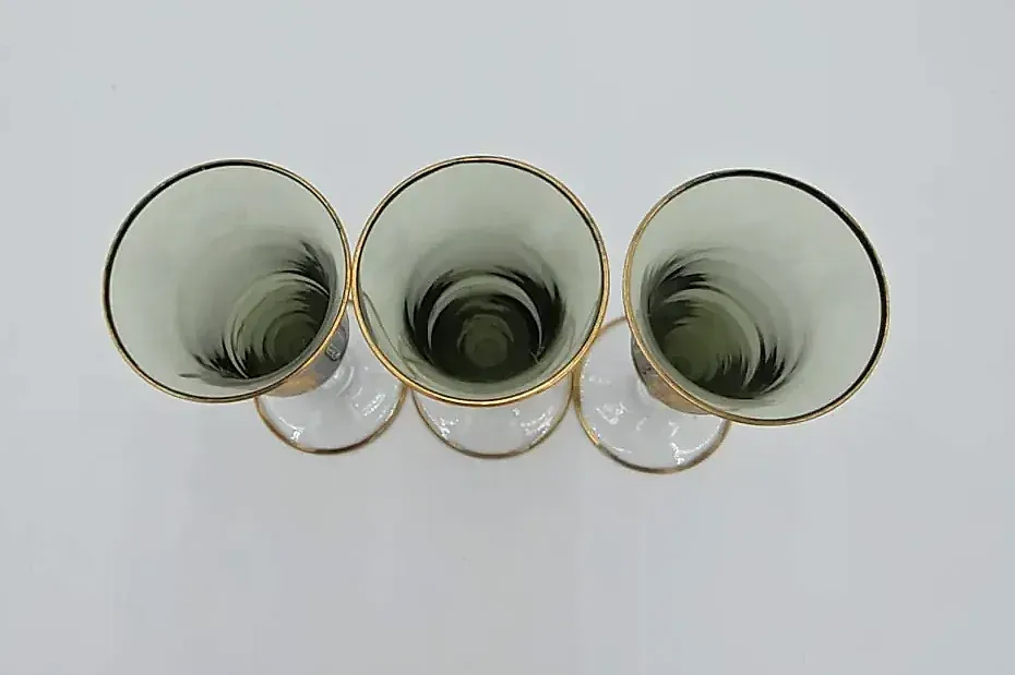 Vintage Bohemian Italian Green Glass Gold Orchid Flute Cordial Glasses Set of 3 — side view