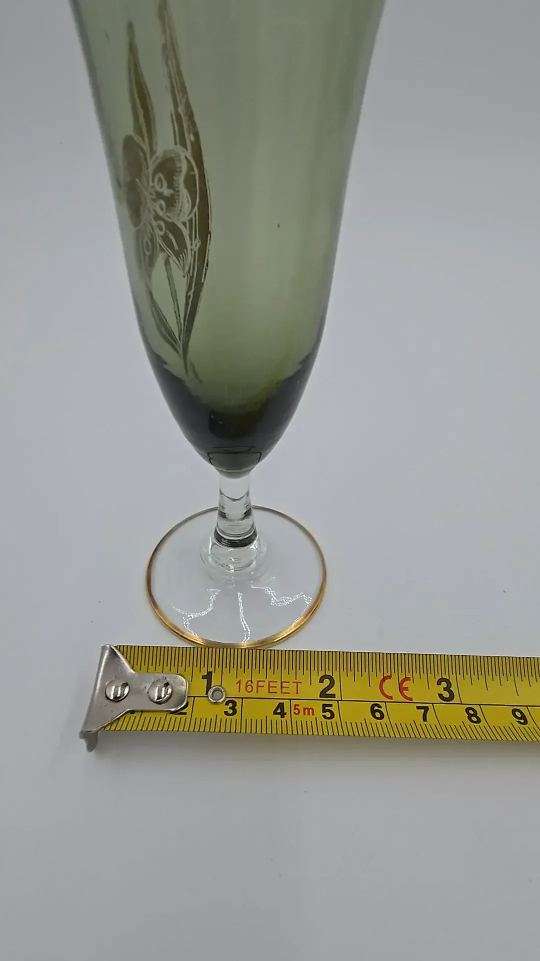 Vintage Bohemian Italian Green Glass Gold Orchid Flute Cordial Glasses Set of 3 — maker's mark