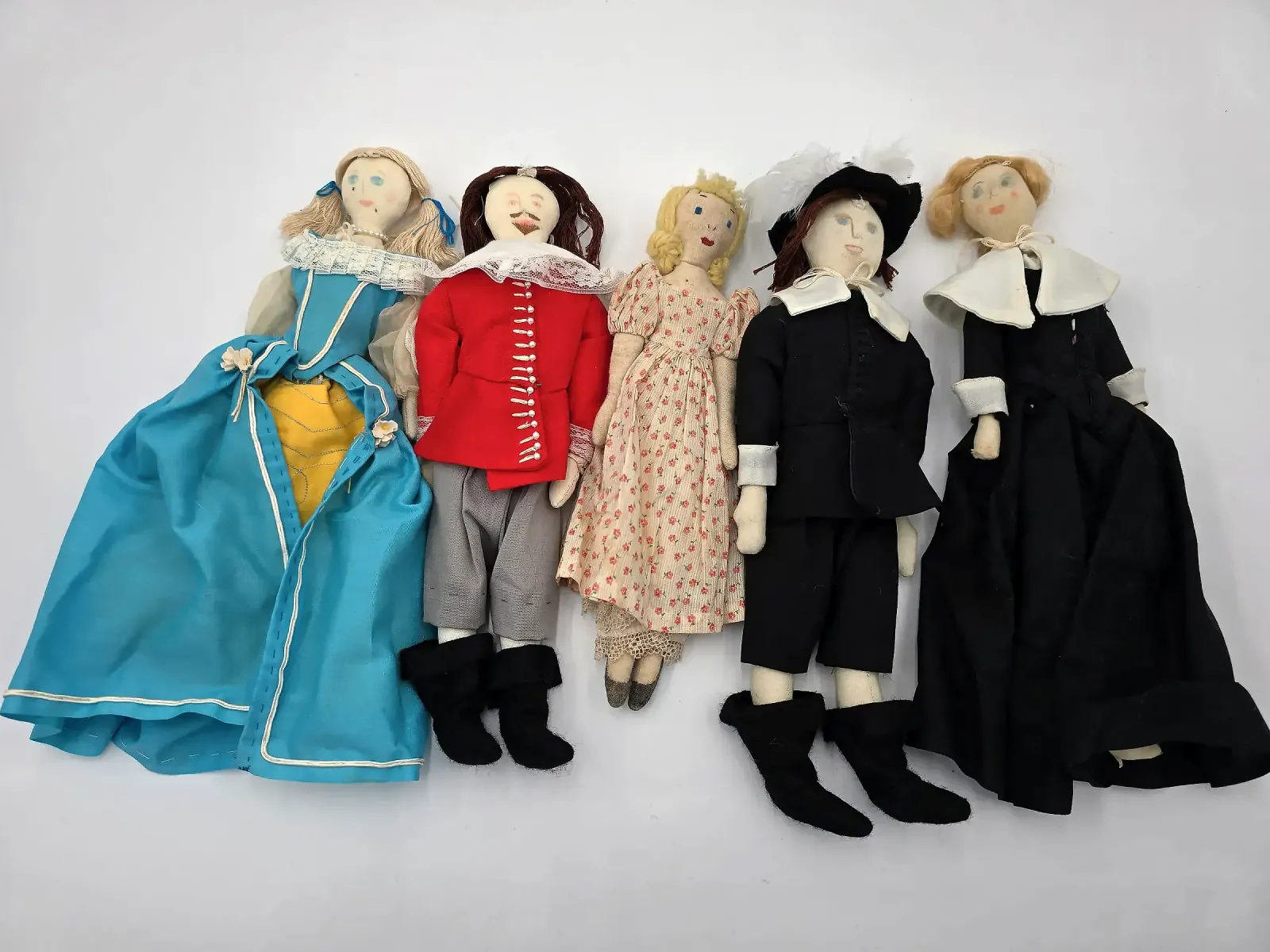 Vintage Handmade Colonial Pilgrim Cloth Dolls 5 Pc Historical Folk Art Set