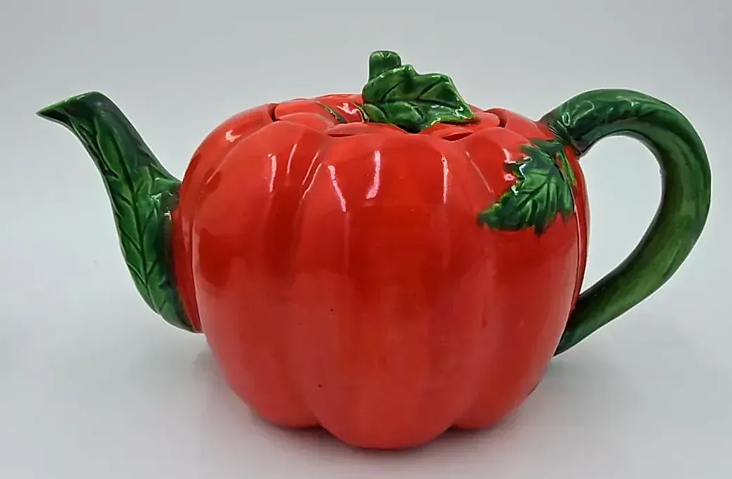 Vintage Maruhon Ware Tomato Tea Set Teapot Creamer Sugar Tray Occupied Japan — side view