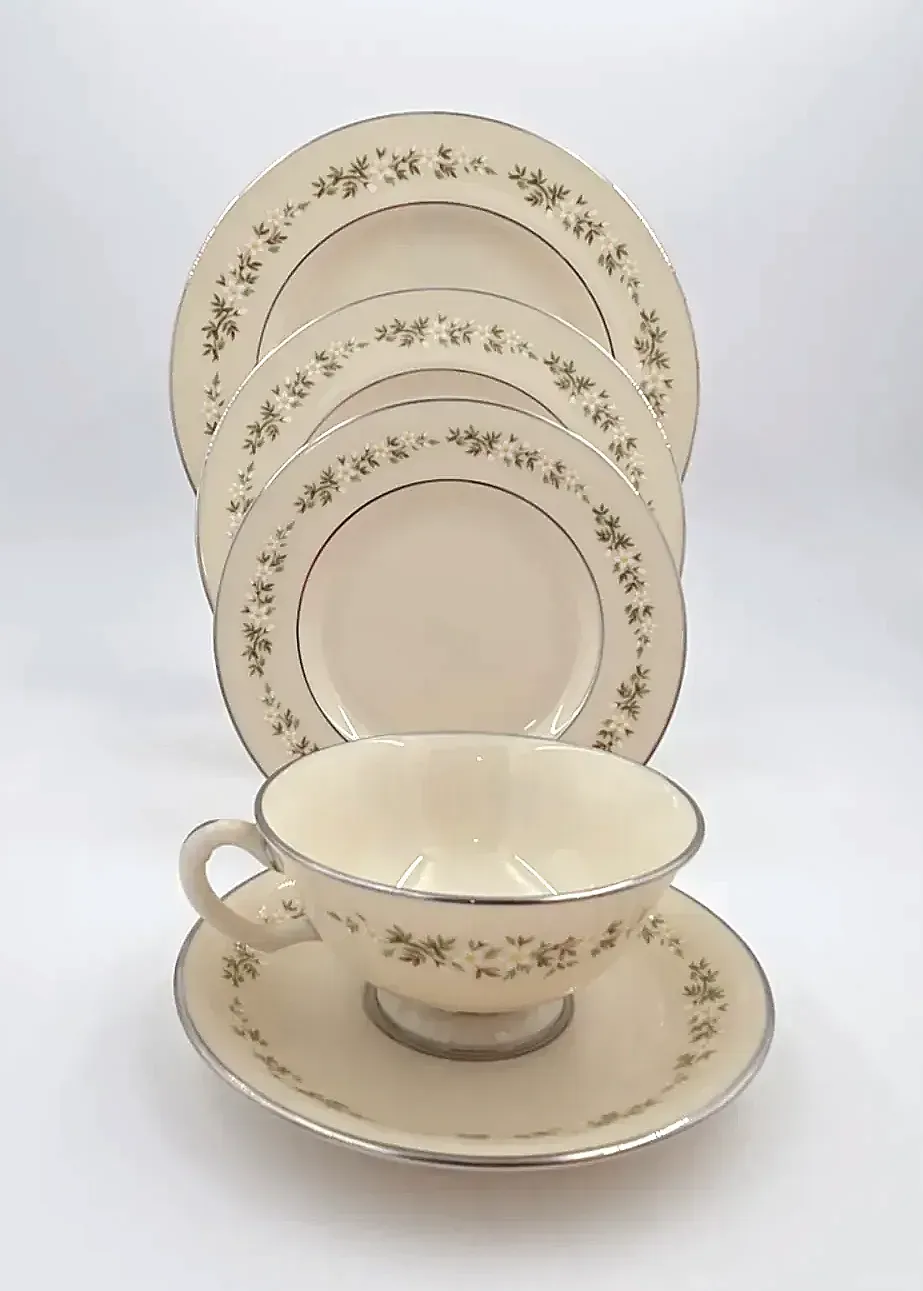 Vintage Lenox Brookdale China 37 Pc Dinnerware Service Set Platinum Trim Daisy — side view