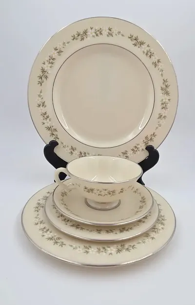 Vintage Lenox Brookdale China 37 Pc Dinnerware Service Set Platinum Trim Daisy