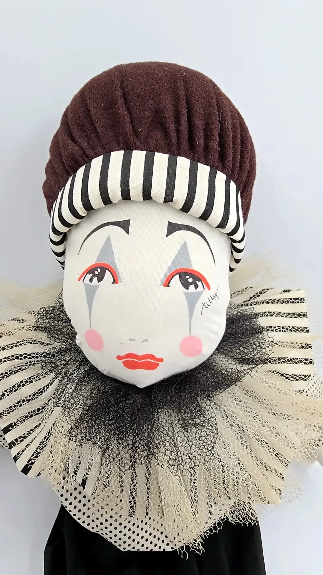 Vintage 1983 House That Tilly Built Soft Sculpture Mime Clown Doll Signed — side view