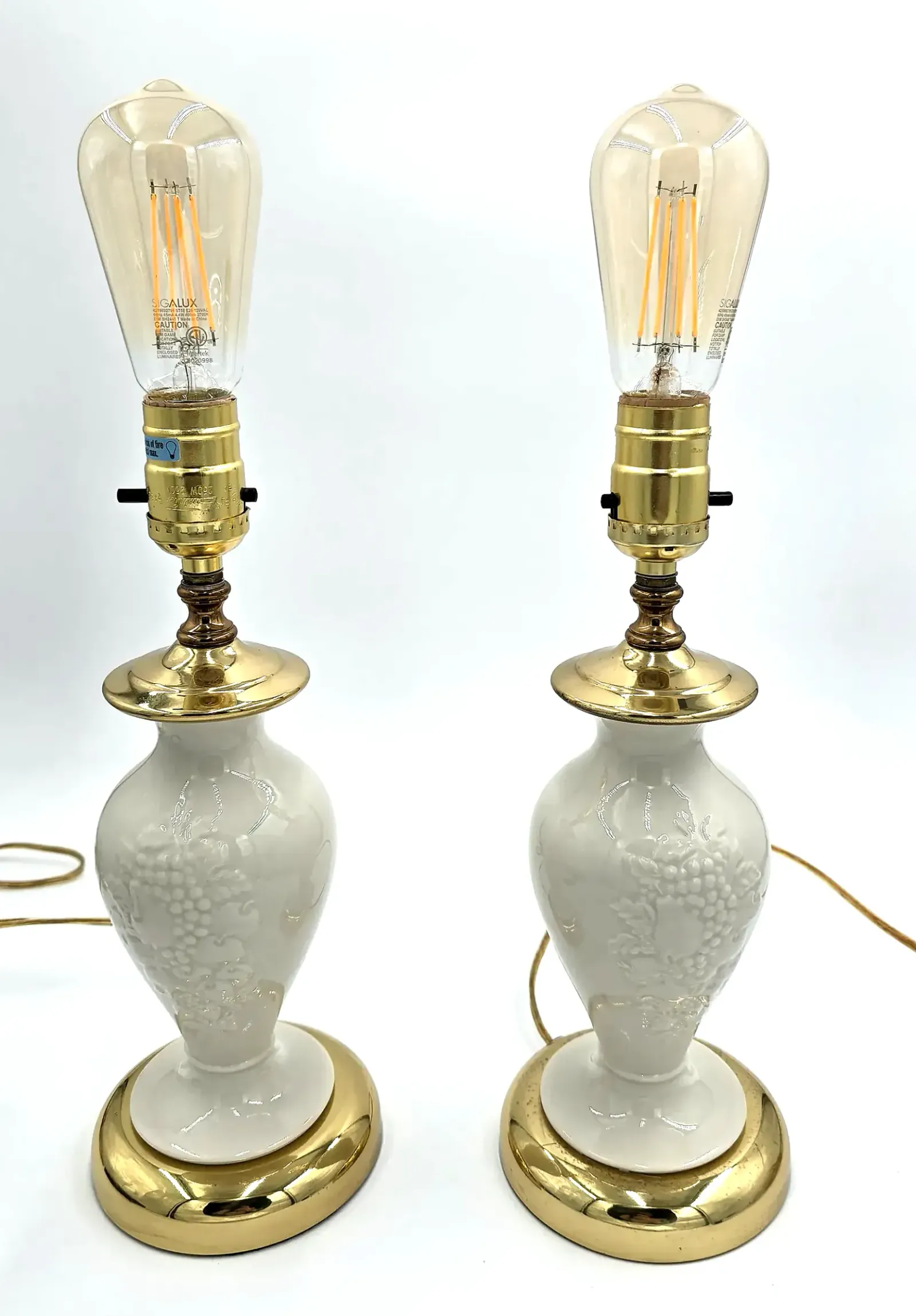 Vintage Lenox Fruits of Life Porcelain Brass Table Lamps Pair  Works — detail