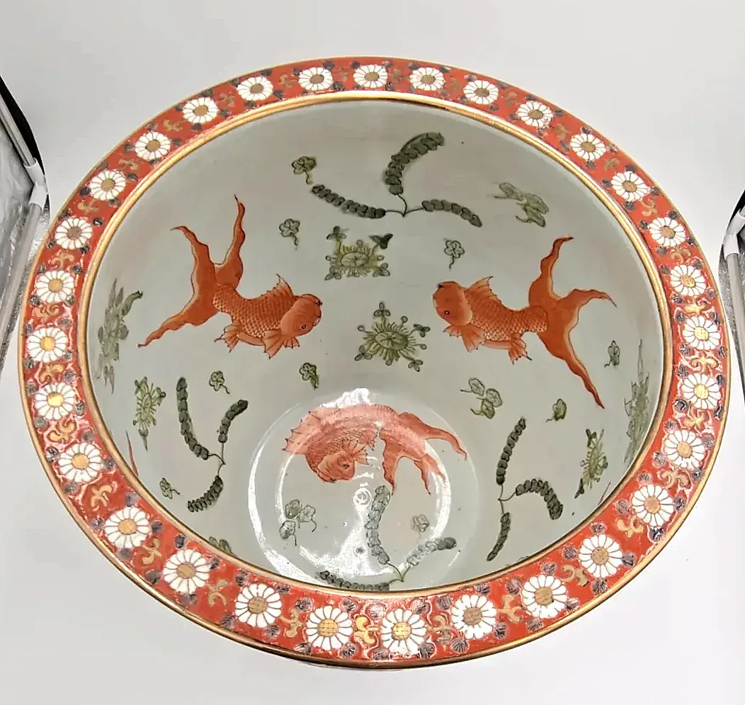 Vintage Macau Famille Noire Porcelain Koi Fish Bowl Planter Jardiniere — detail