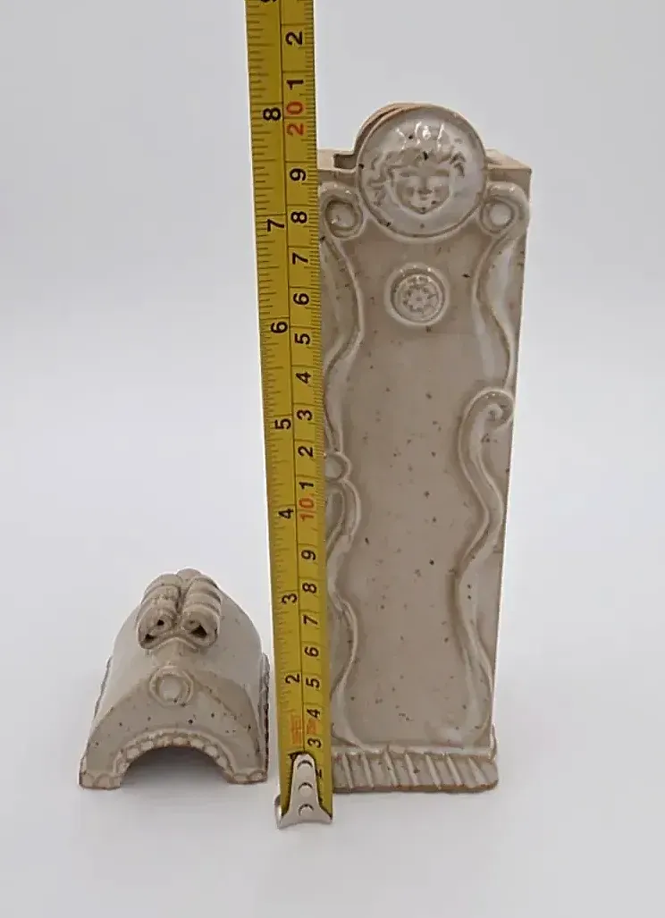 R Pinkus Studio Pottery Grandfather Clock Jar Figural Ceramic Sculpture 2004 — detail
