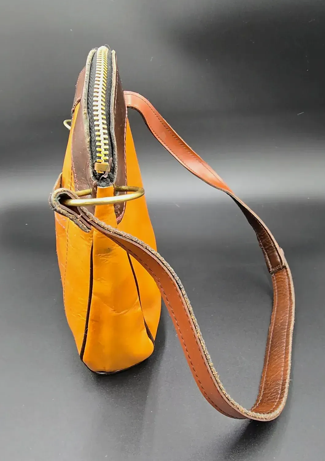 Mid Century W T Grant Co Leather Handbag Shoulder Purse Vintage Yellow