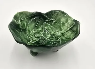 Vintage Made in Italy Green Leaf Majolica style Pottery Trinket Bowl