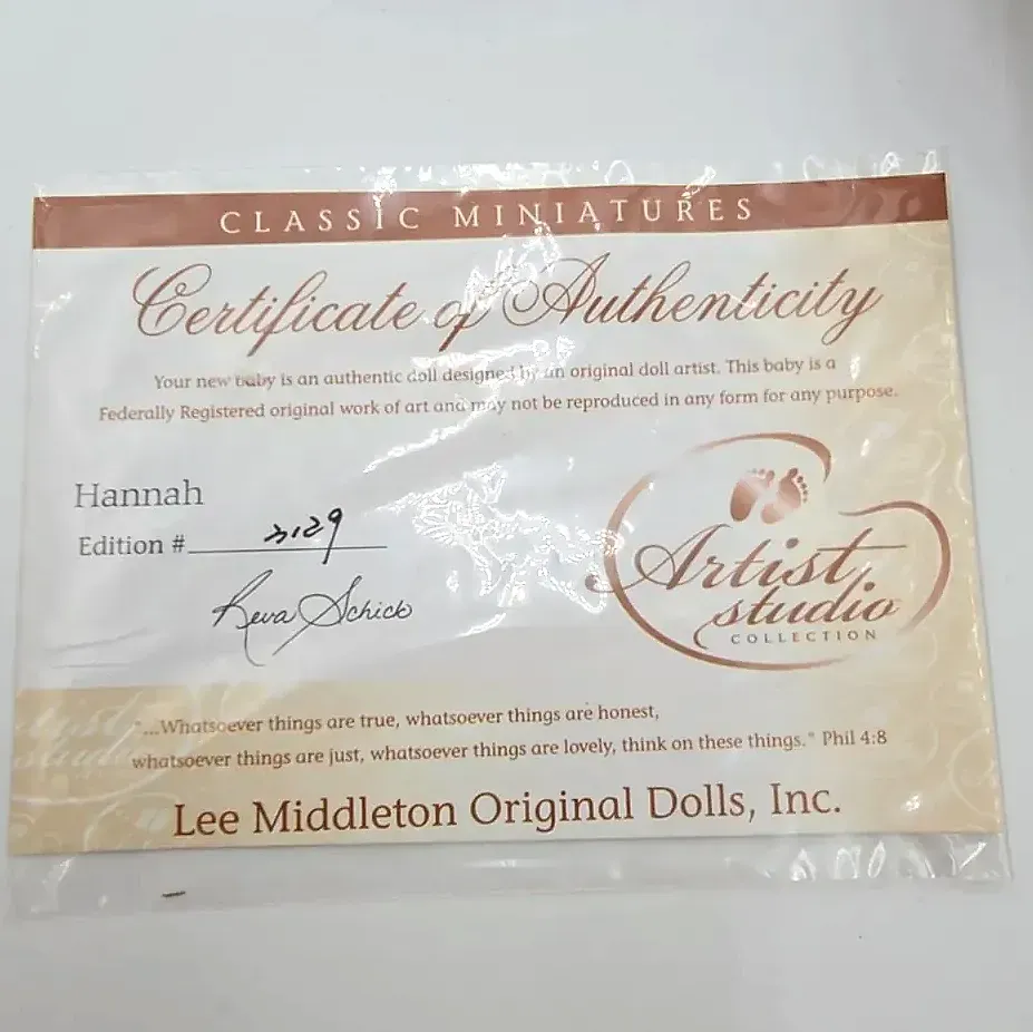 Lee Middleton Hannah Classic Miniatures Collection by Reva Schick — underside