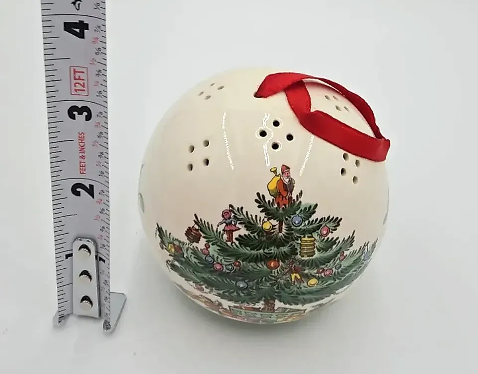 Spode Christmas Tree Pomander Ornament Ceramic Ball England w/ Original Box