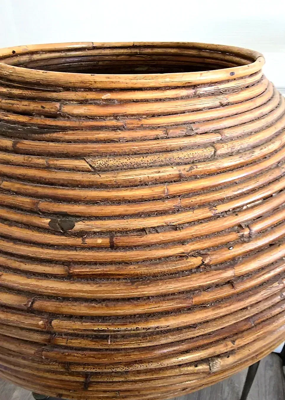 Vtg Mid Century Pencil Reed Bamboo Floor Vase Planter Tripod Stand Philippines — detail