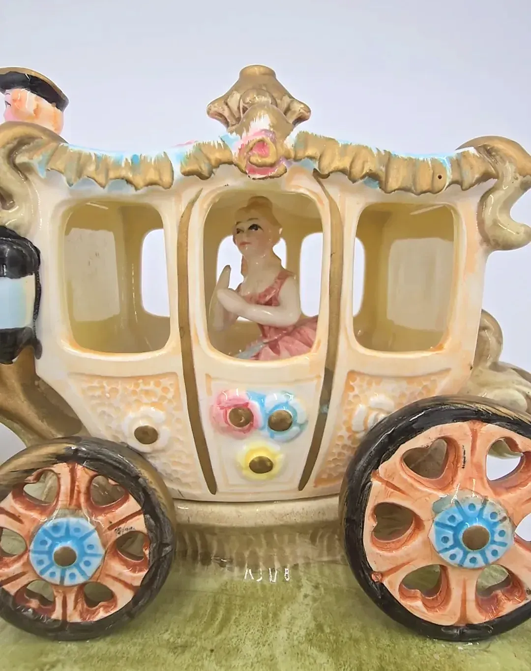 Vintage Japan Cinderella Pumpkin Coach Carriage 4 Horses Figurine 14-5604