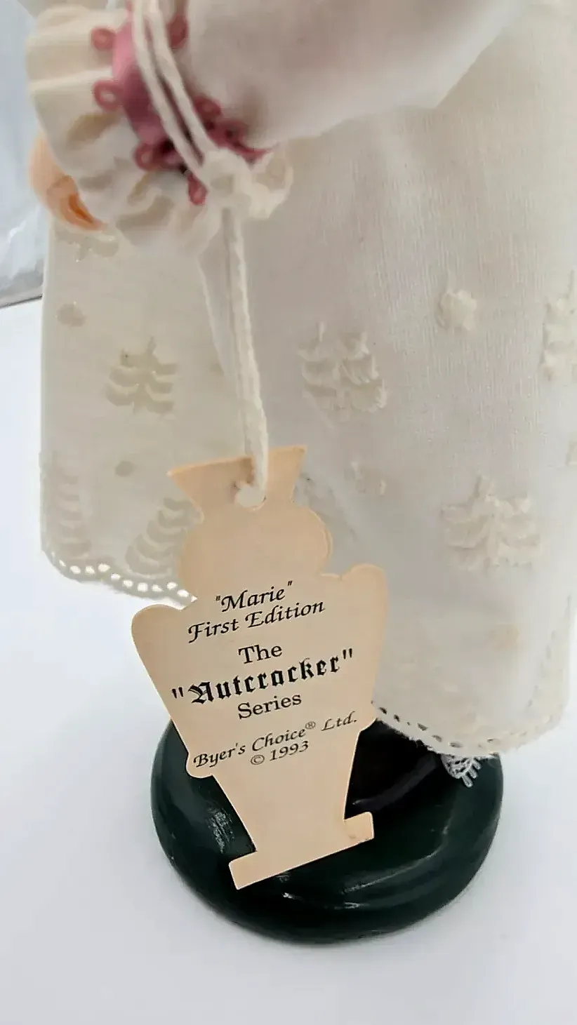 Byers' Choice Ltd. Marie First Edition 1993 The Nutcracker Series Christmas Caroler Doll