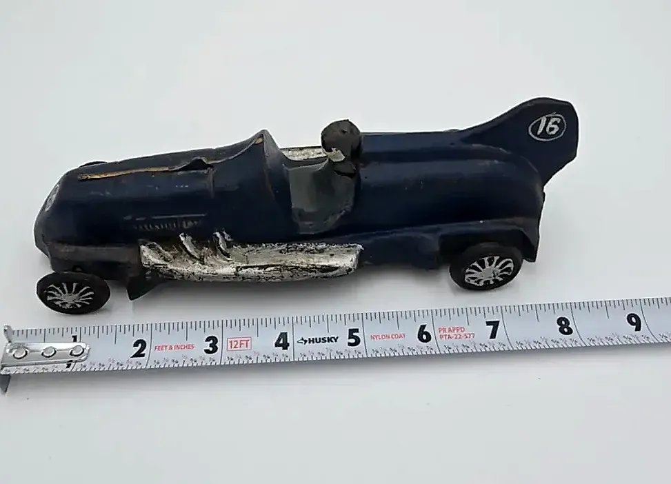Vintage  Cast Iron Streamline Race Car # 6 — underside