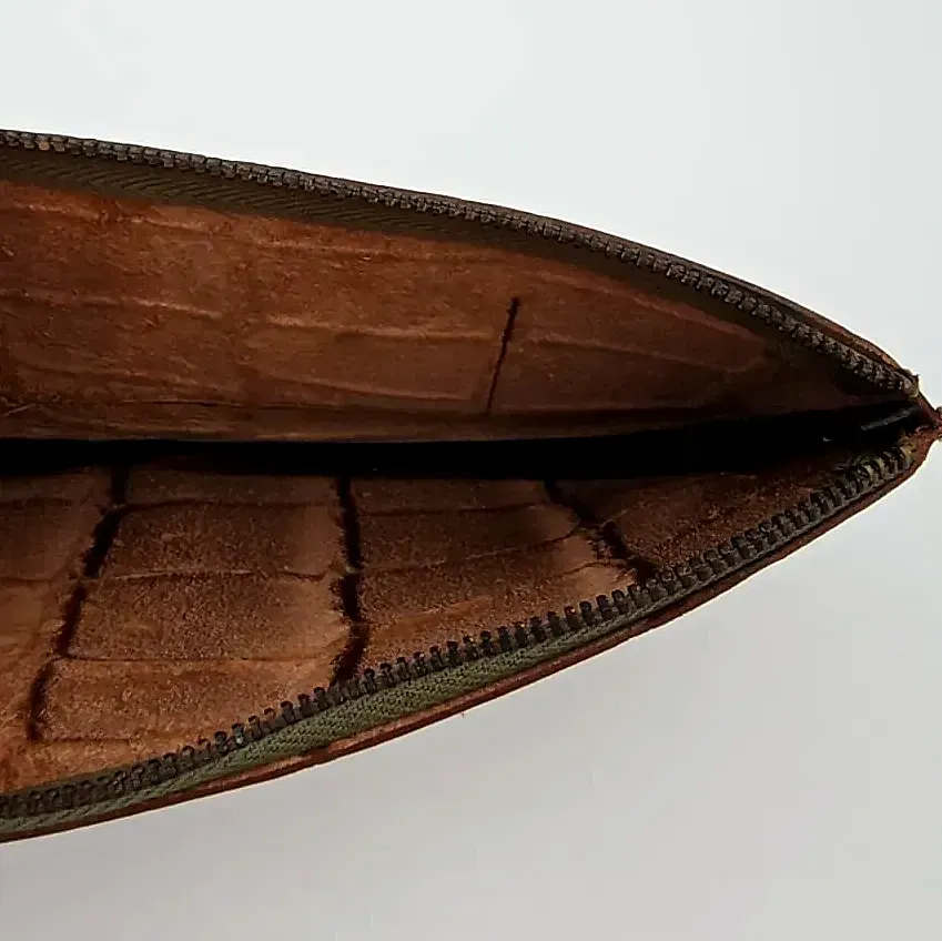 Vintage 1971 1972 Leather Pencil Case Zipper Pouch School Calendar — maker's mark