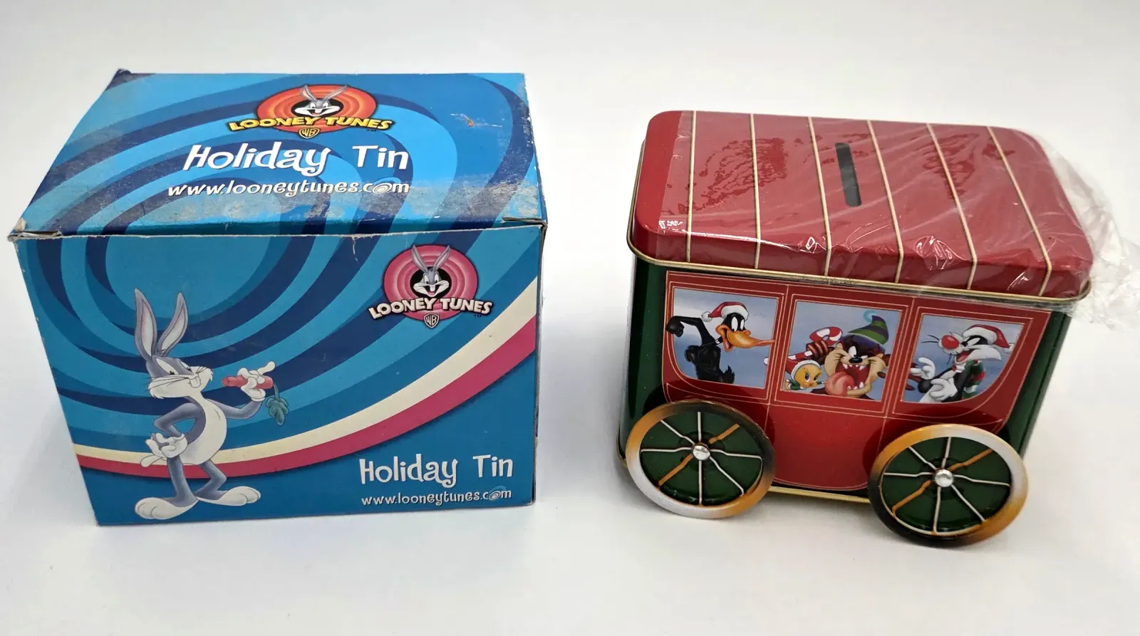 Looney Tunes Holiday Stagecoach Coin Bank Money Box Tin Bugs Bunny Taz w/ Box