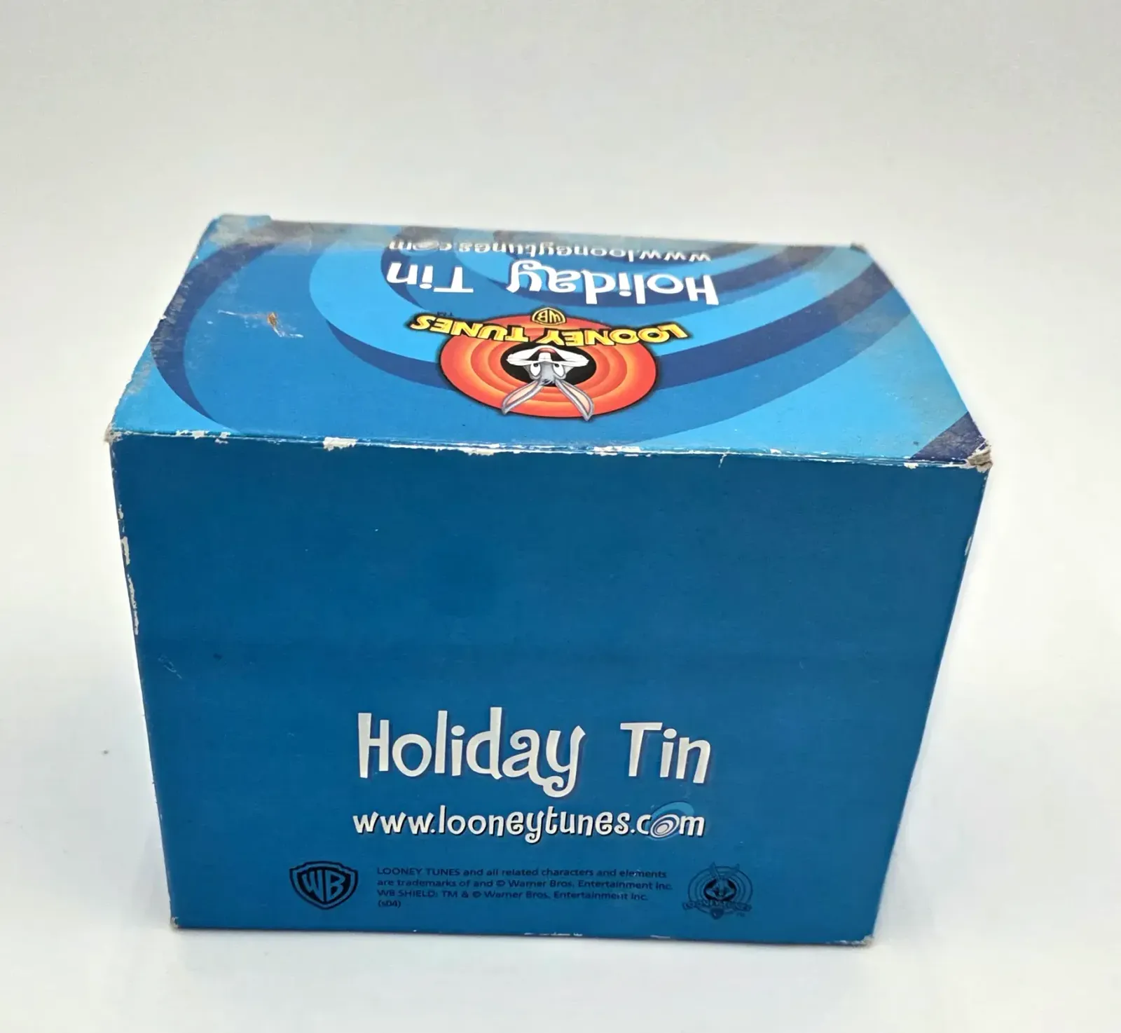 Looney Tunes Holiday Stagecoach Coin Bank Money Box Tin Bugs Bunny Taz w/ Box — detail