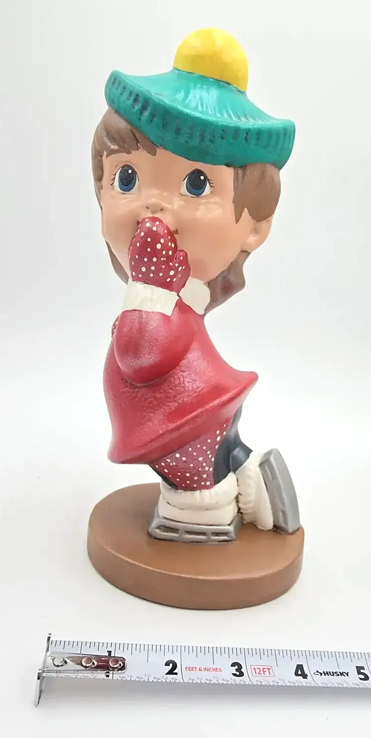 Vintage Ice Skating Boy & Girl Figurines – Winter Decor
