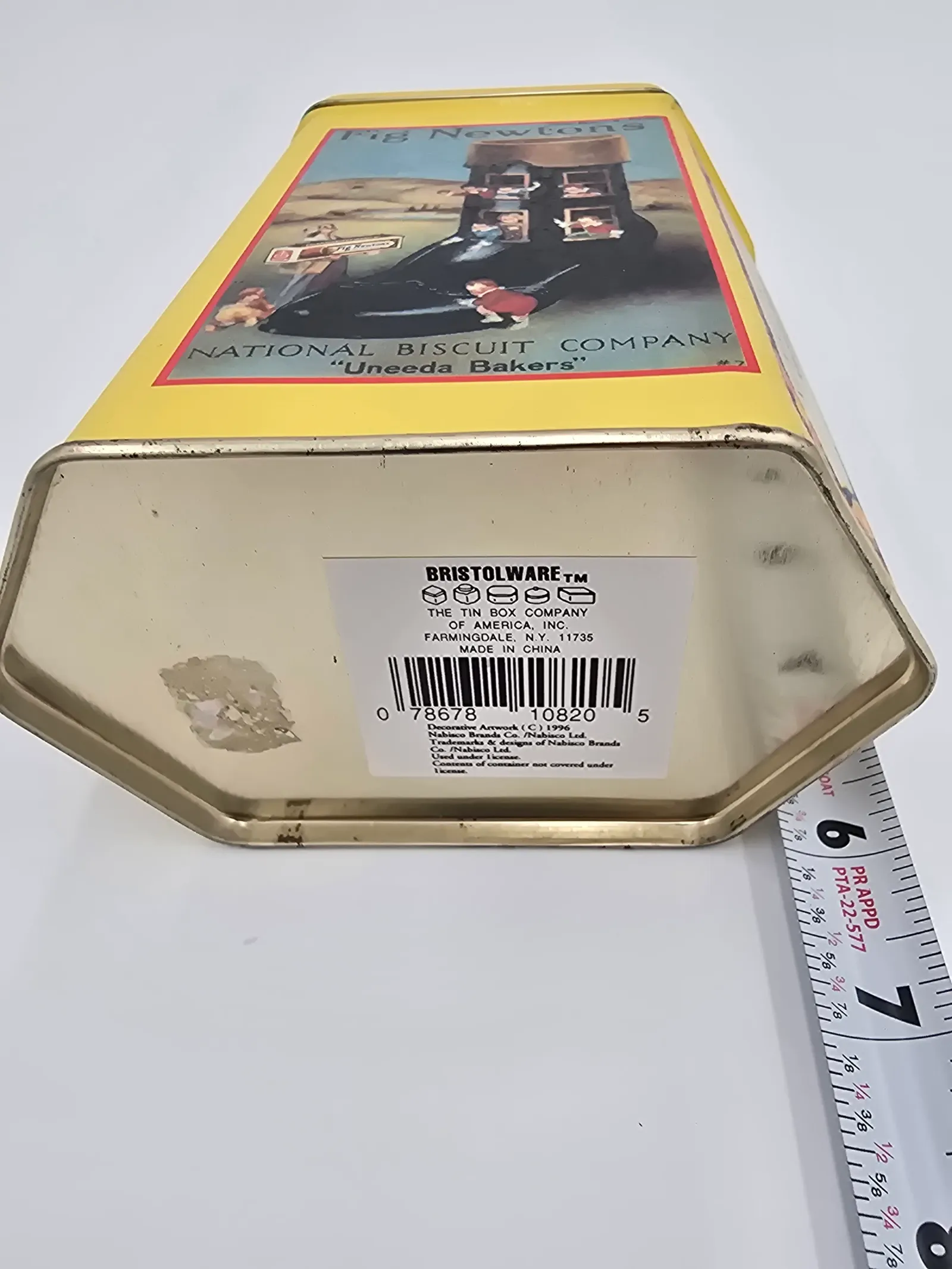 Fig Newton tin