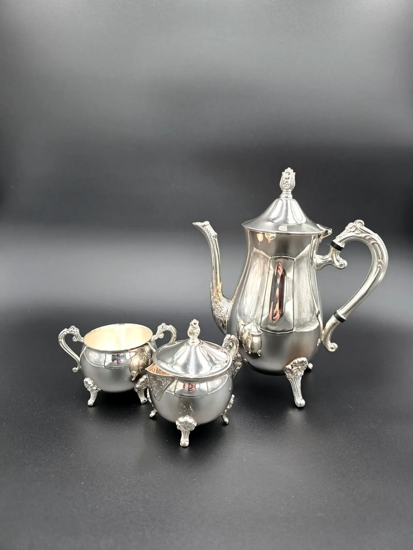 Vintage Silverplated 3 Pc Coffee Tea Set Coffee Pot Creamer Sugar Bowl USA