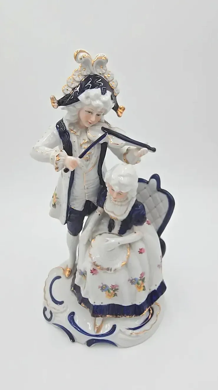 Vintage Porcelain Victorian Couple Figurine Violin Serenade Floral Gold Trim