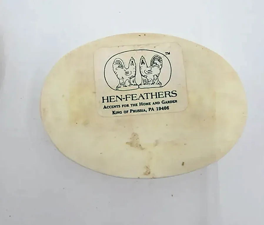 Vintage Hen-Feathers Floral Trinket Box Hand Painted Resin Jewelry Ring Box