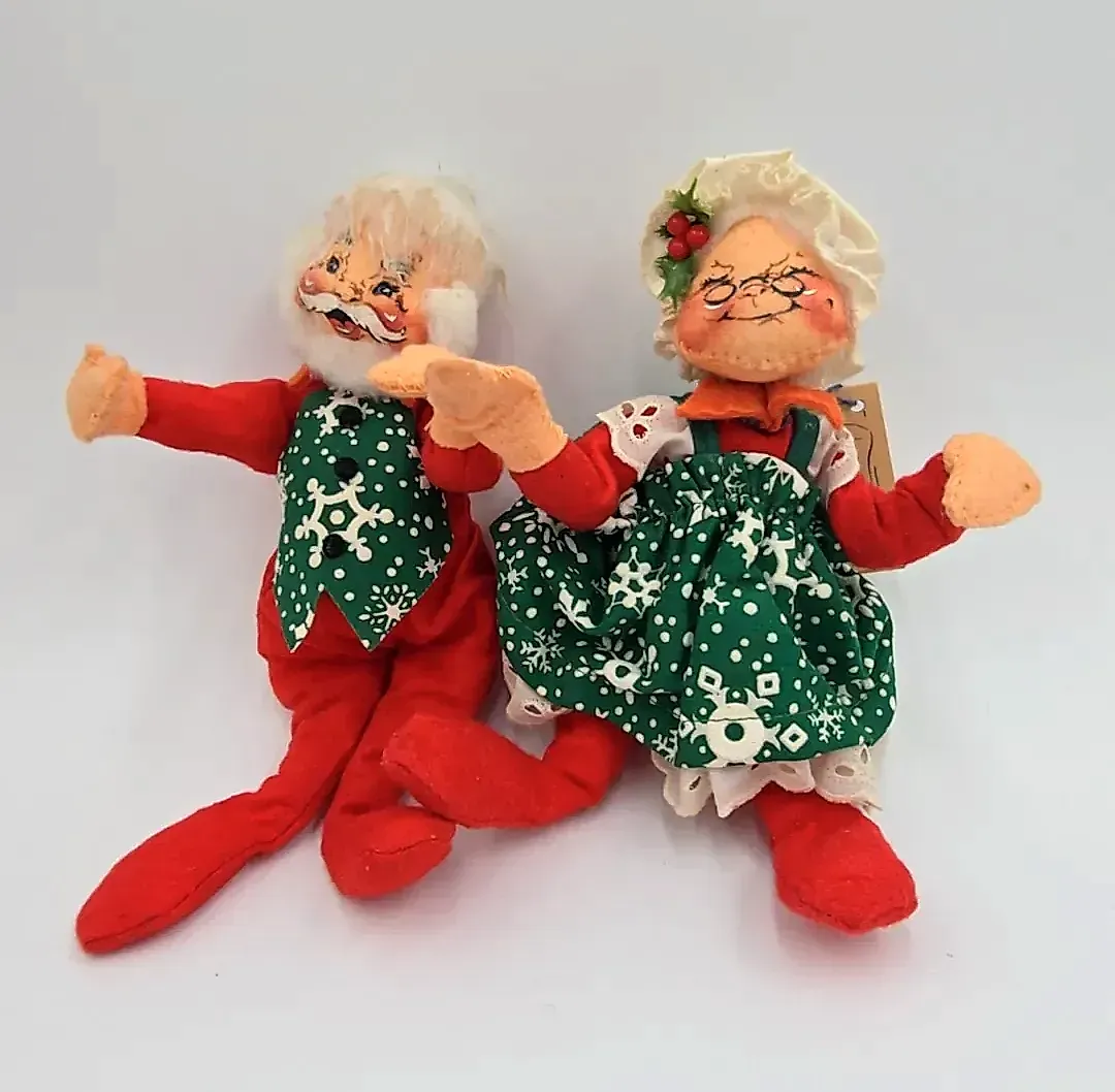 Annalee Christmas Dolls Lot of 9 Mr Mrs Claus Elves Mice Snowman Doggone Gift — side view