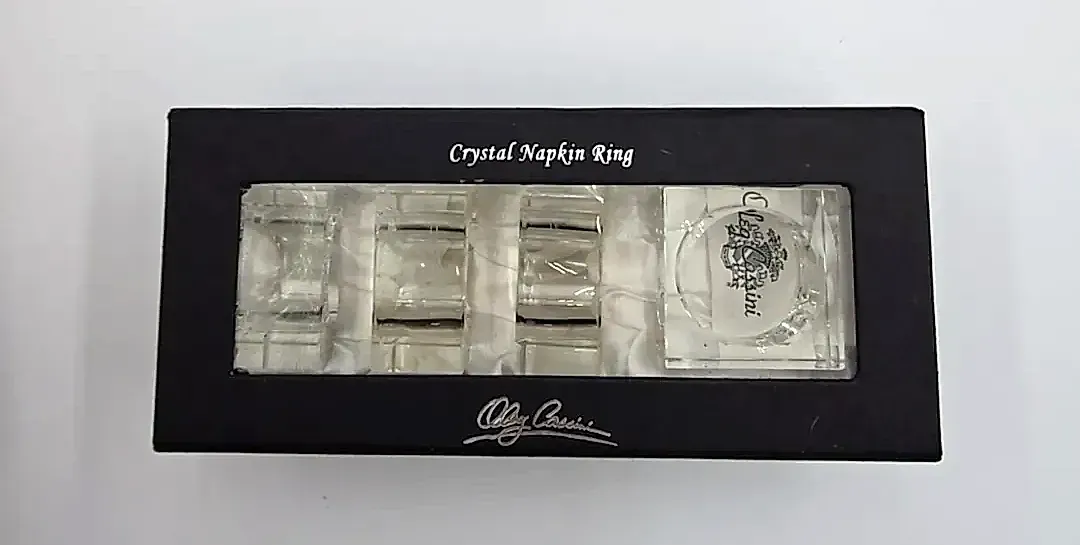 Oleg Cassini Crystal Napkin Ring Set of 4 Clear Square Faceted  Box — side view