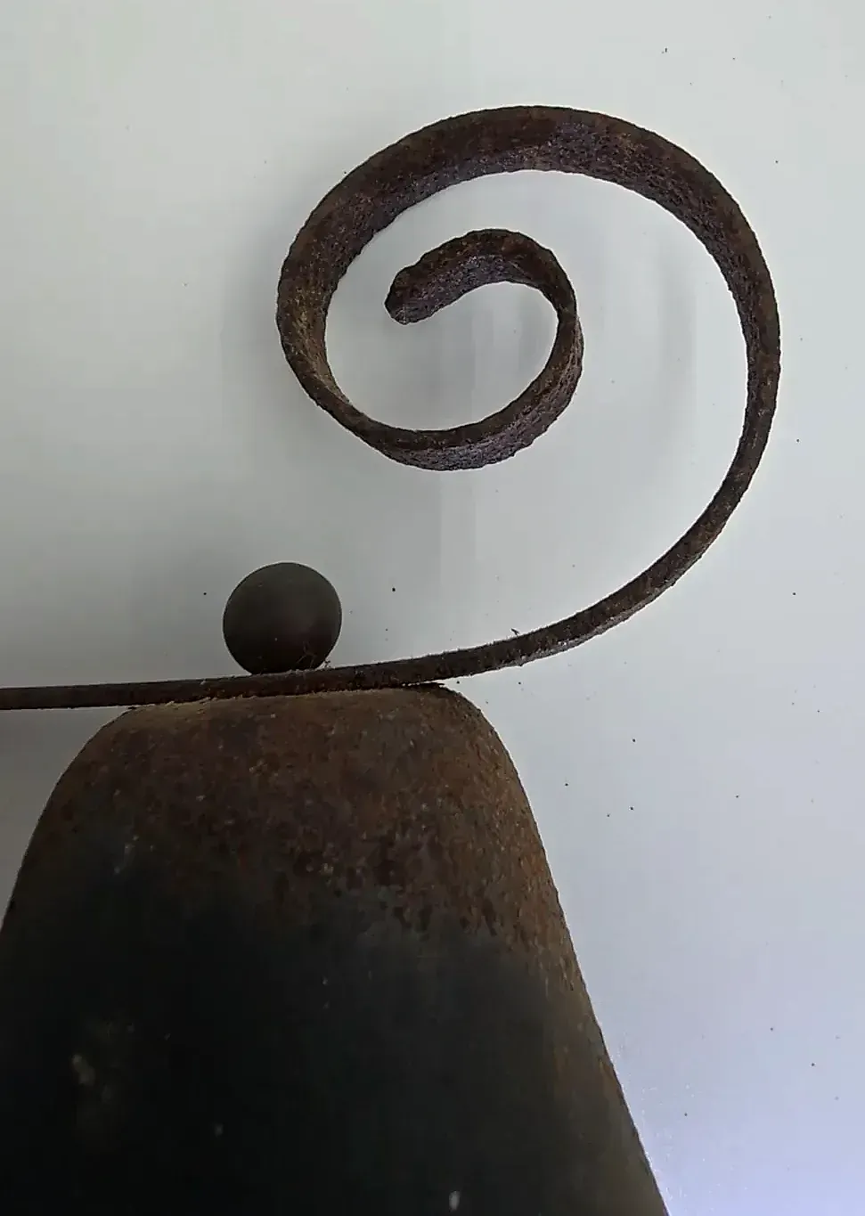 Vintage Dinner Bell Wall Mounted Wrought Scroll Bracket Farmhouse — detail