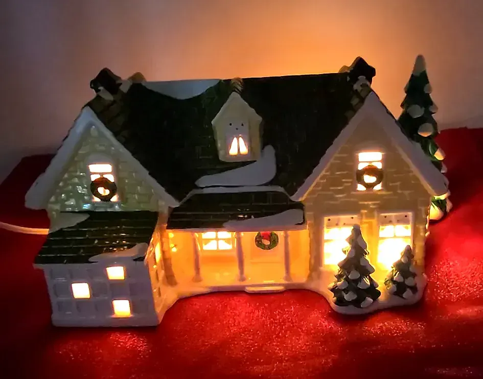 Dept 56 Original Snow Village Nantucket Renovation 1993 Limited Production Boxed — detail