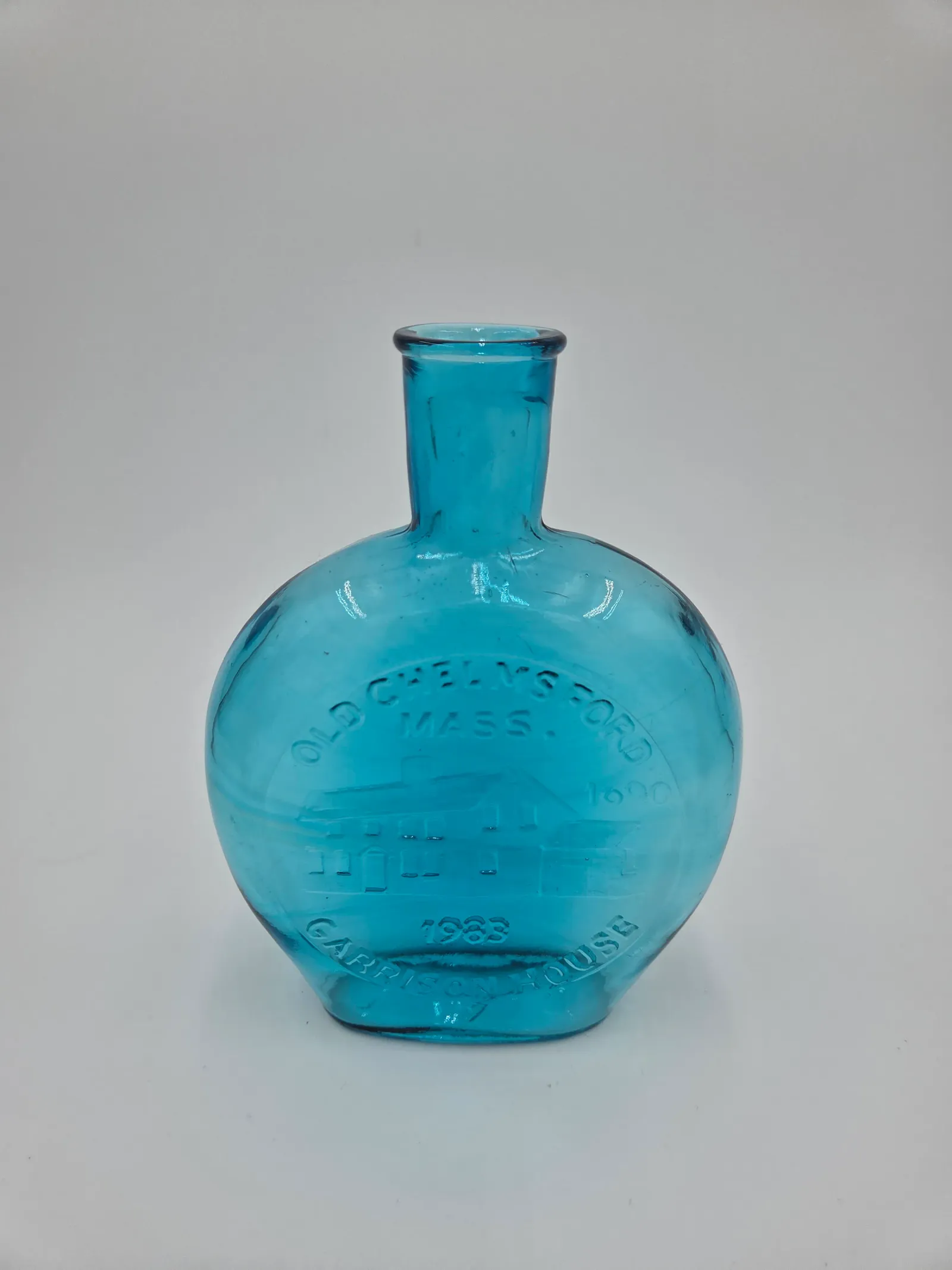 Vintage Old Chelmsford Mass Aqua Blue Glass Bottle Garrison House 1688 Commemorative