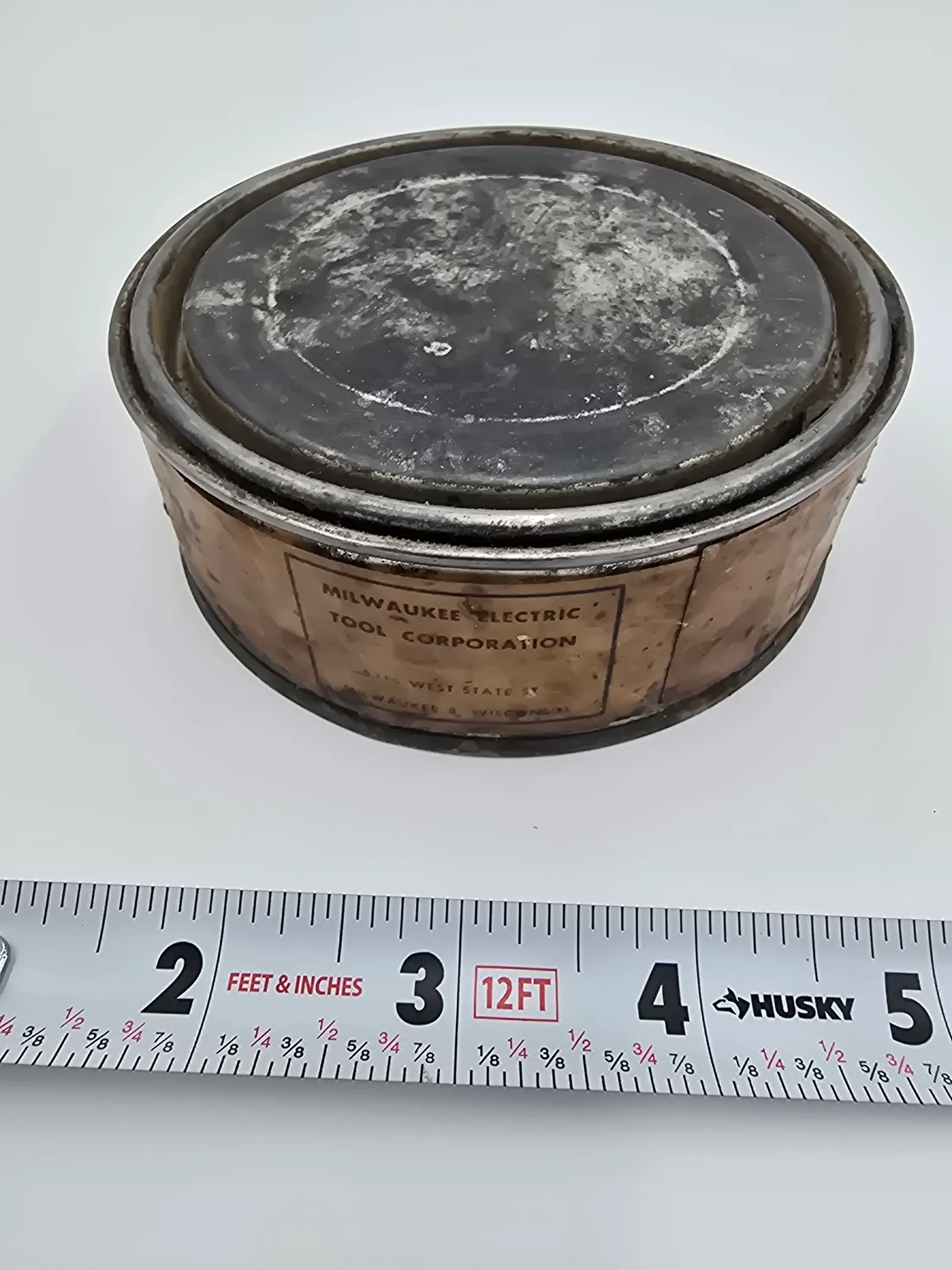 Milwaukee lubricant tin