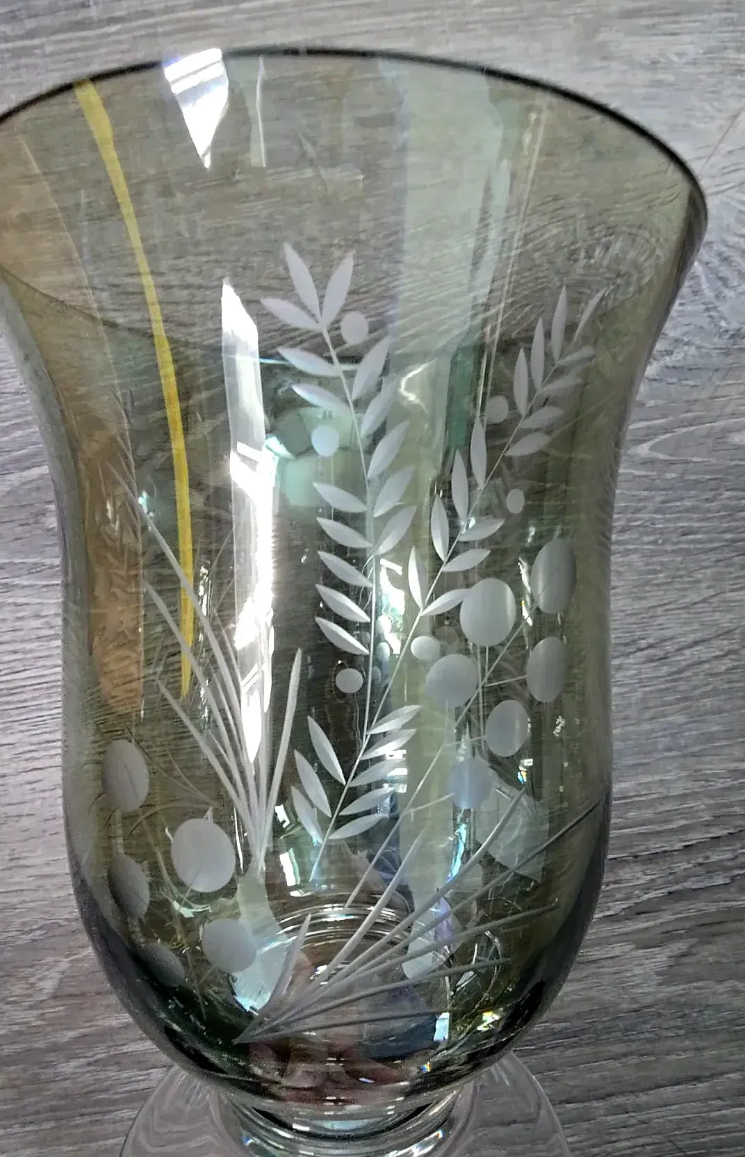 Lenox Williamsburg Boxwood Pine Green Etched Glass Hurricane Vase — maker's mark