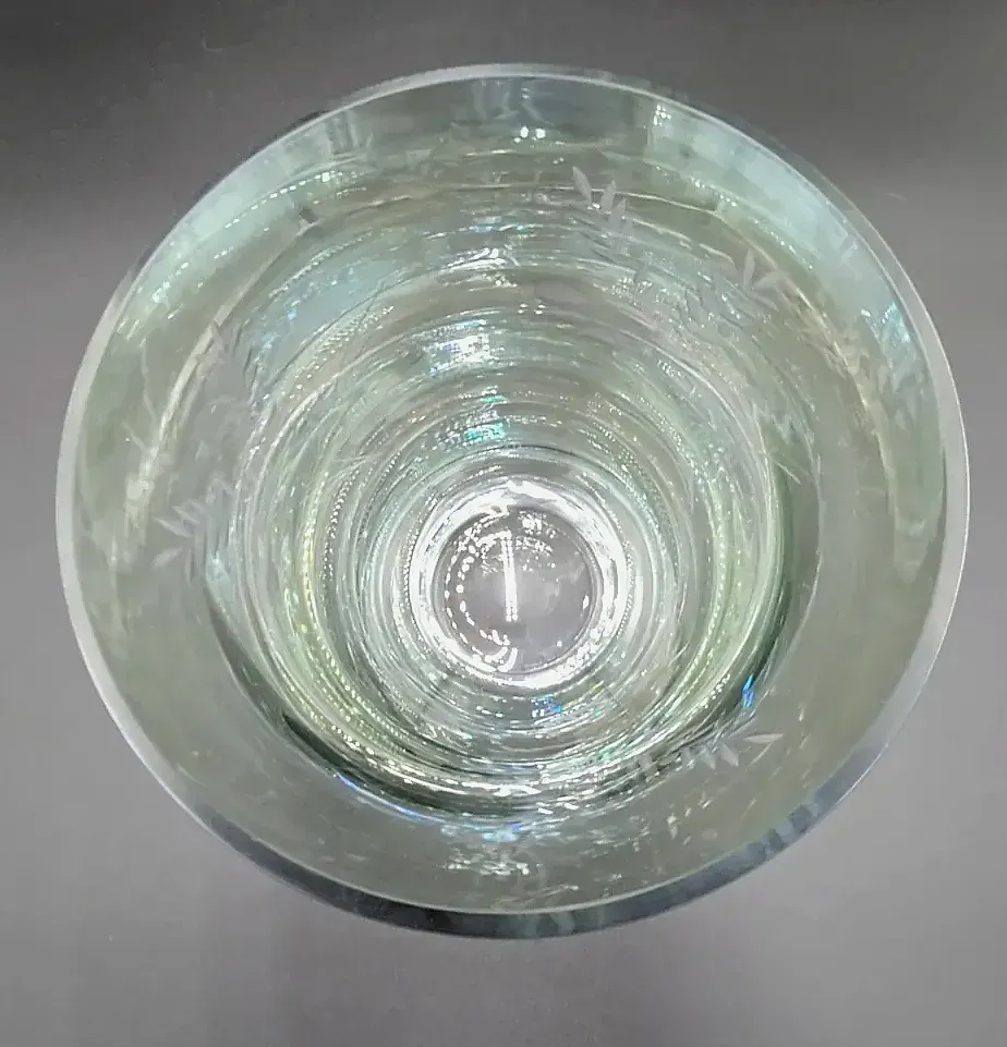 Lenox Williamsburg Boxwood Pine Green Etched Glass Hurricane Vase — detail