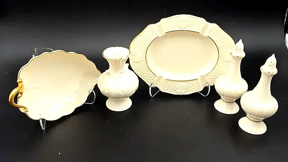VTG Lenox  24K Gold Porcelain 5 Pc Lot Leaf Dish Vase Salt Pepper Ashtray
