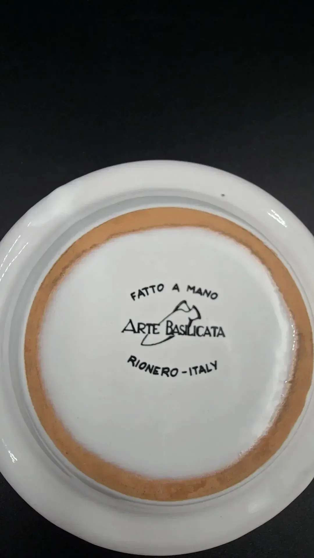Vintage Italian Pottery Ashtray Arte Basilicata Rionero Hand Painted Majolica — detail