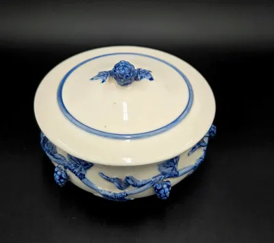 Pottery & Porcelain