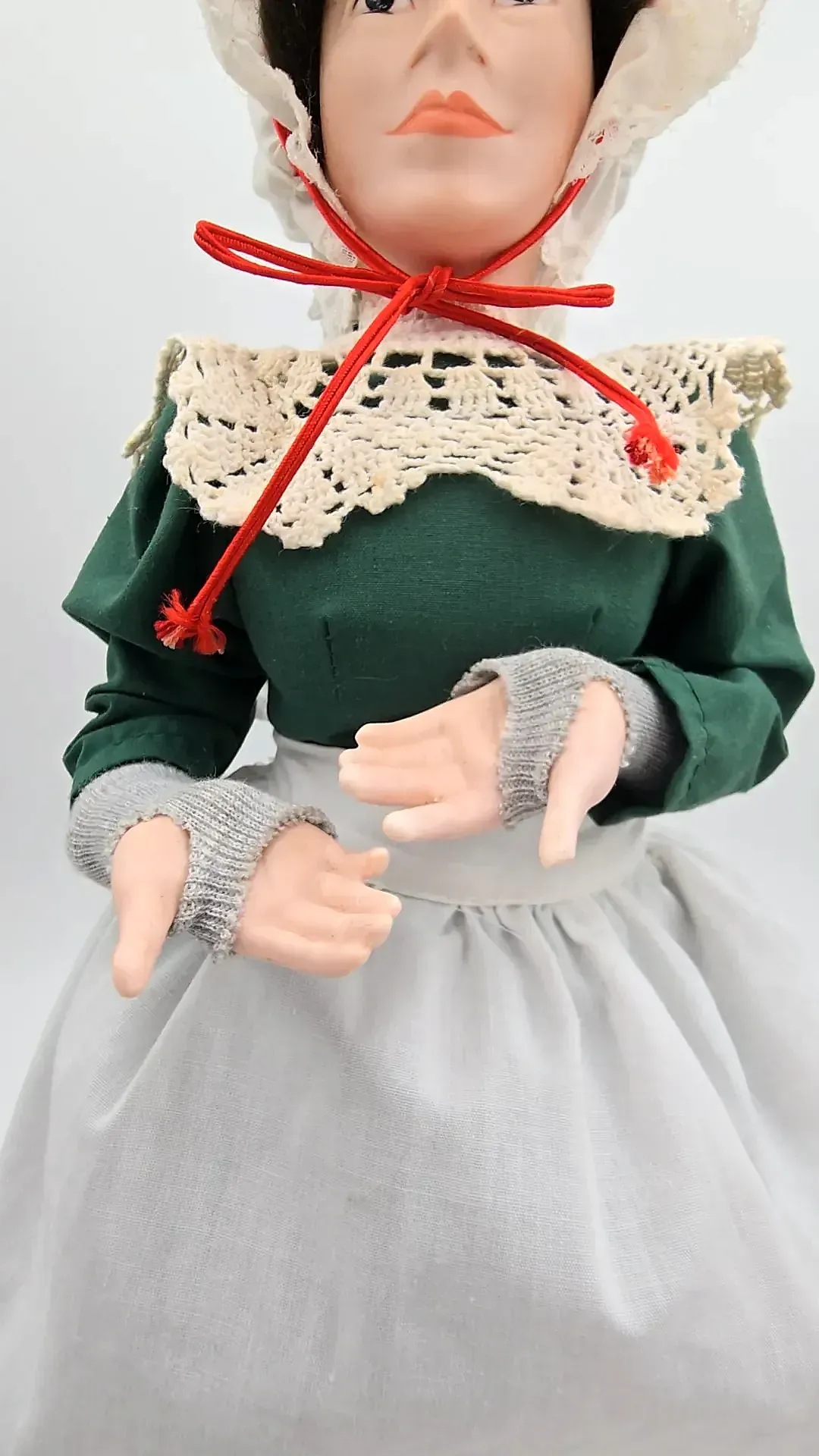 Dept 56 Heritage Village Mrs Cratchit Porcelain Caroler Doll Dickens Stand — underside