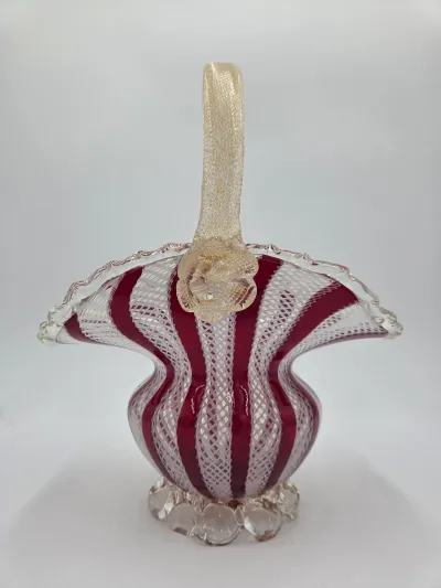 Red/clear glass basket