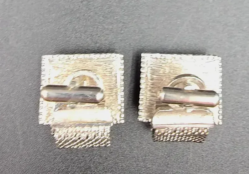 Vintage Ruby Red Glass Wrap Around Mesh Cufflinks Silver Tone Mid Century Modern — detail